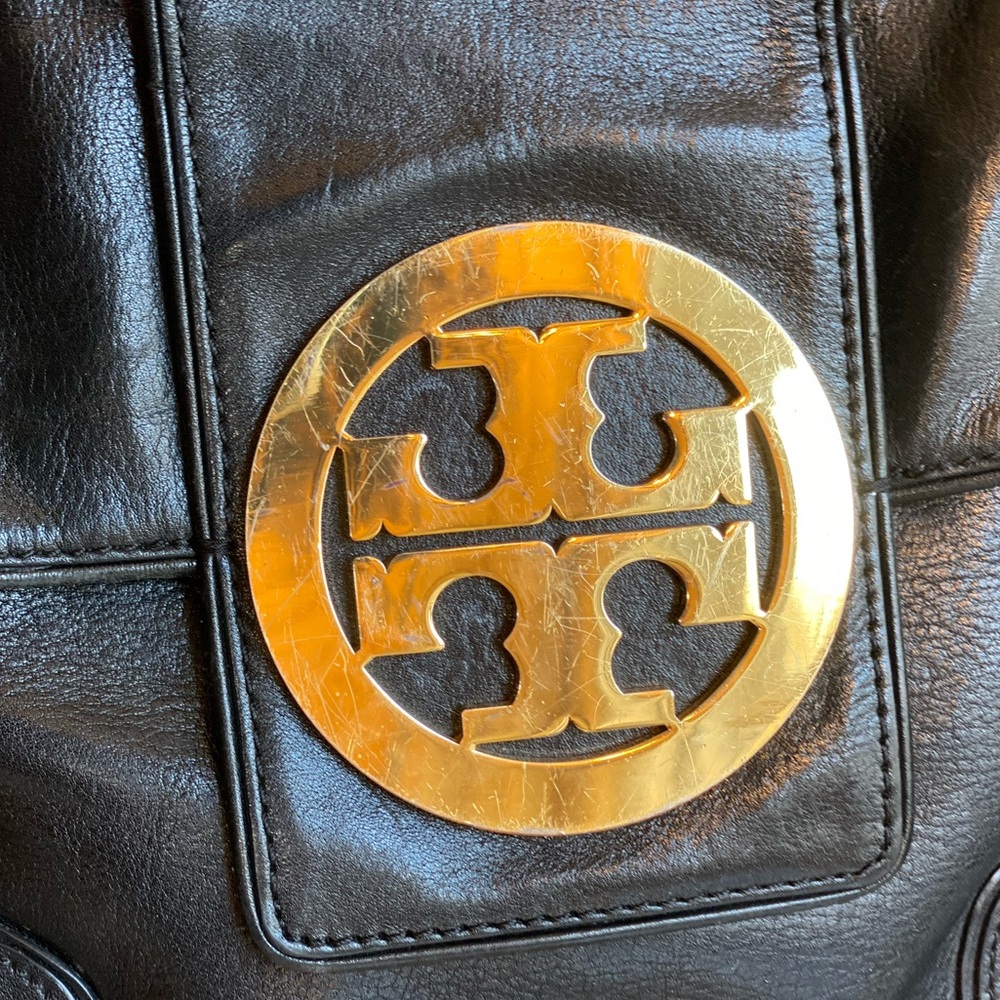 Tory Burch Leather Shoulder Bag - Picture 6 of 8